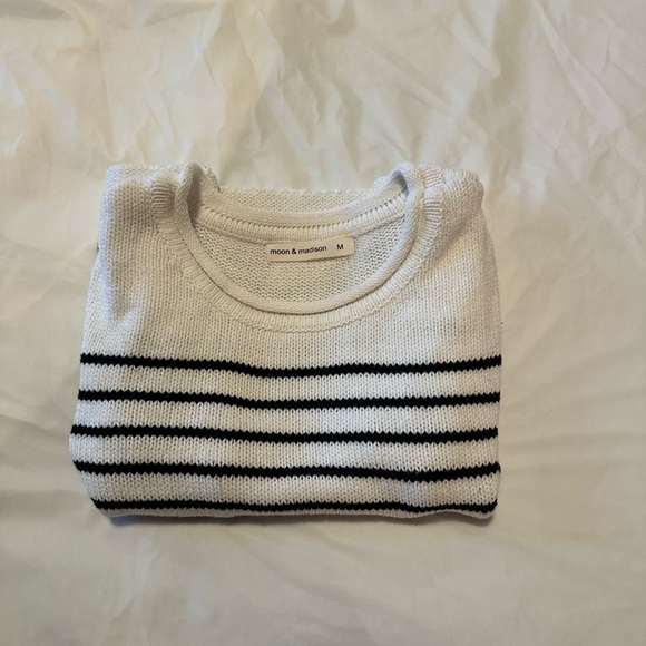 Moon & Madison White and Black Striped Knit Tank - Picture 1 of 3